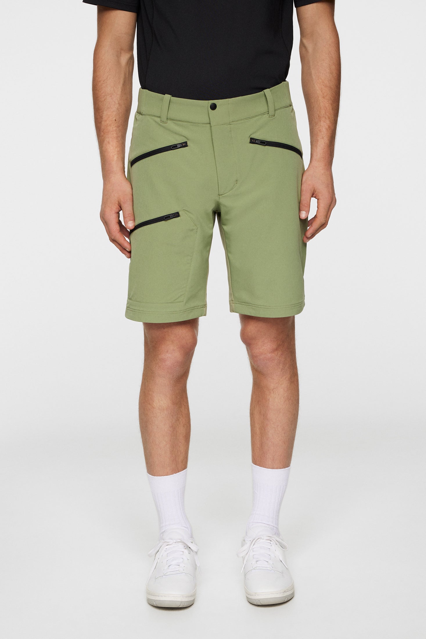 Adrian Softshell Shorts / Oil Green
