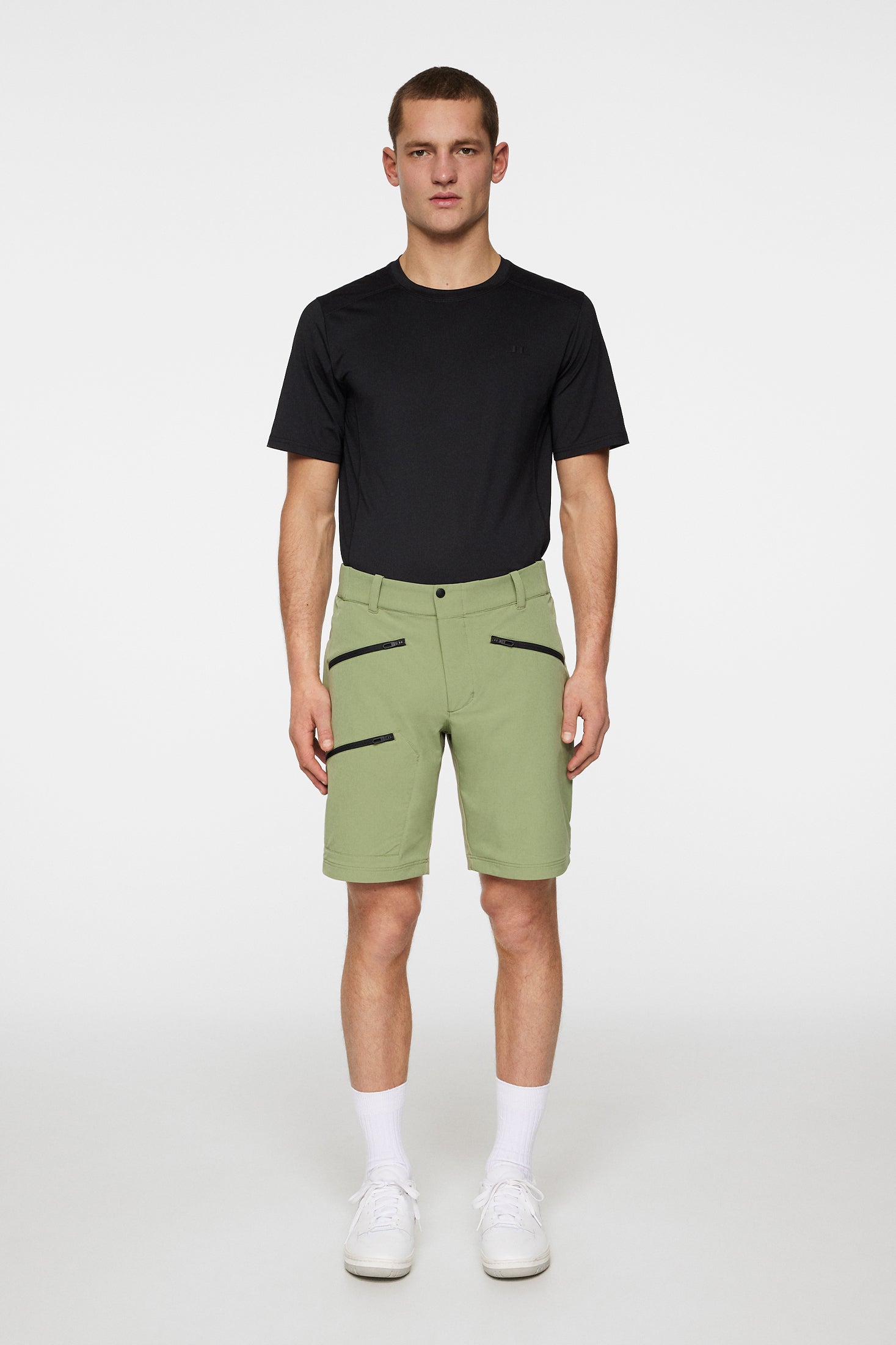 Adrian Softshell Shorts / Oil Green